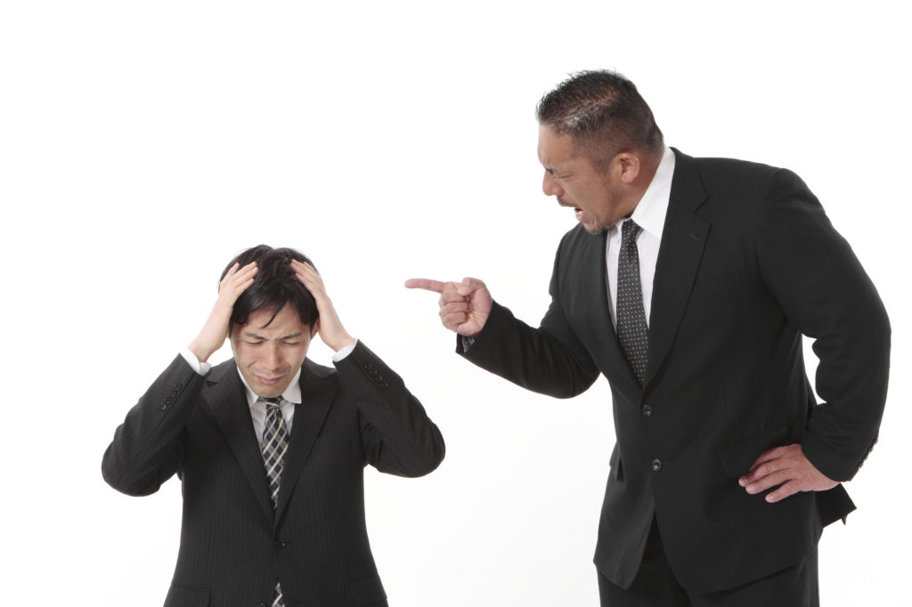 上司が嫌いで辞めたい!退職を決める前に考えるべきこと