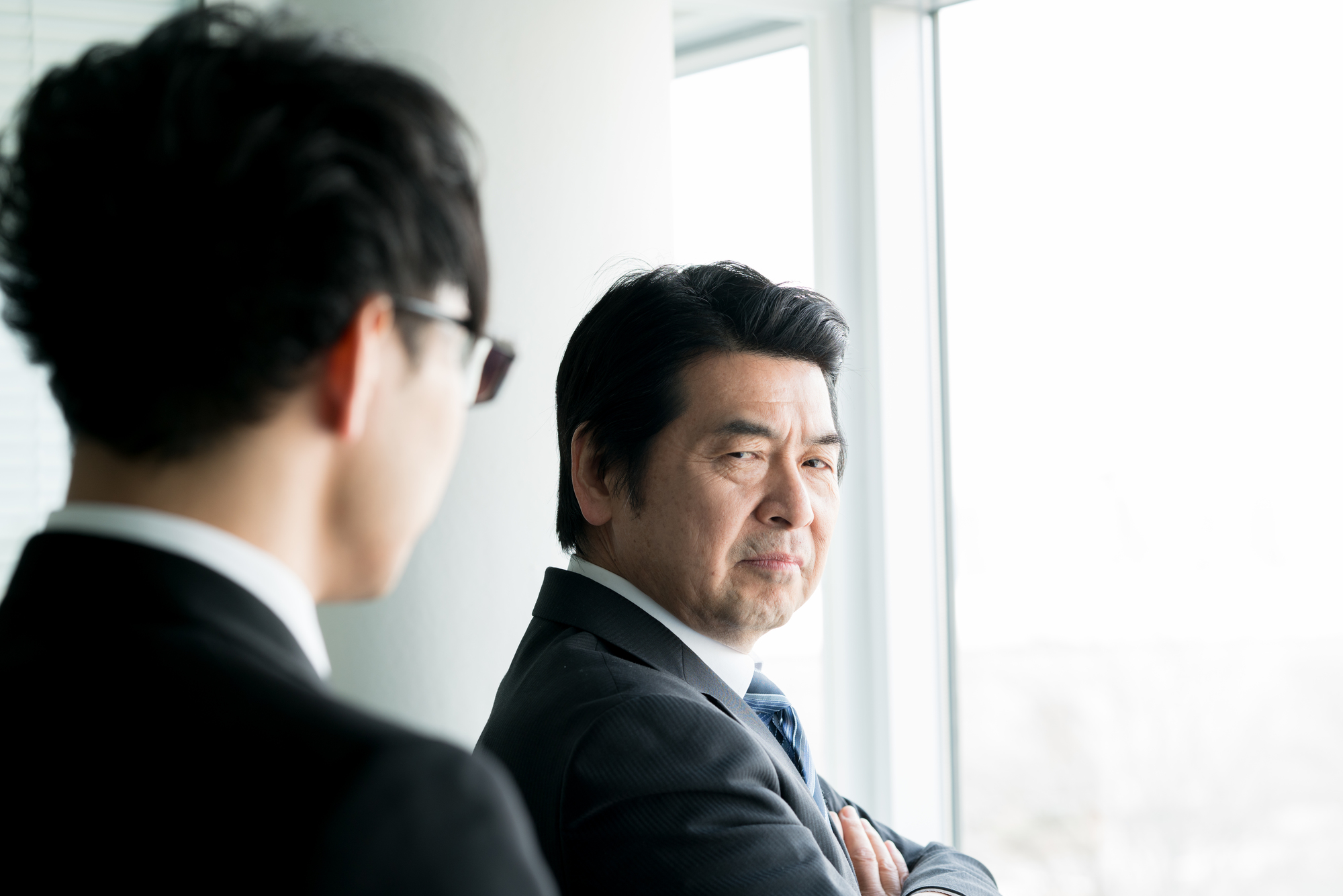 部下から退職理由を聞く上司